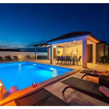 Villa Sabun Luxury With Poo, Jacuzzi Privlaka (Zadar)